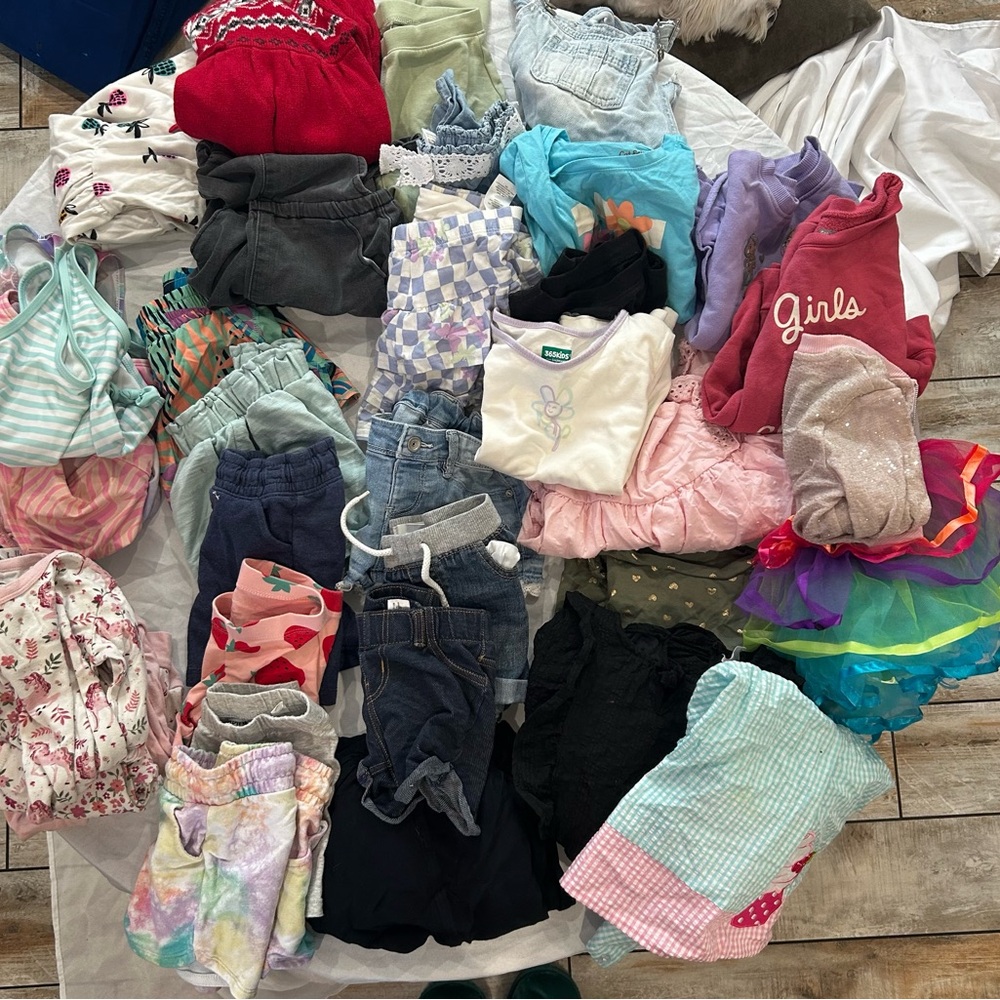 Colorful Little Girl Clothing Bundle 5/6